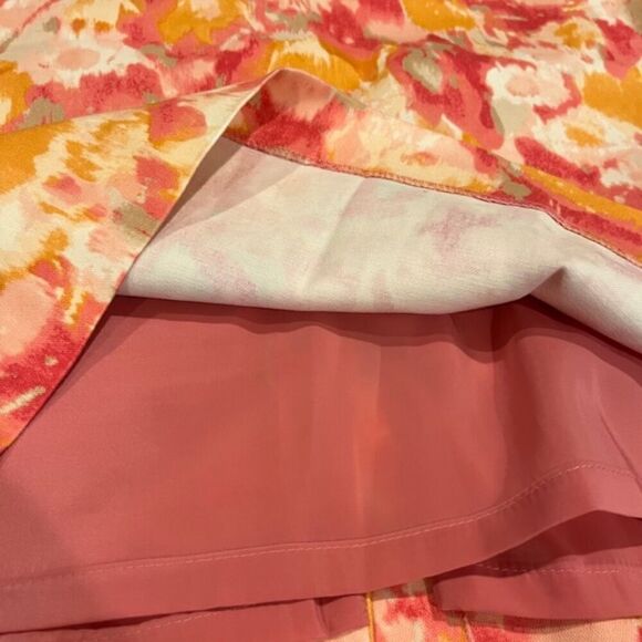 Talbots Pencil Skirt Pink and Orange Floral Lined Back Zip and Slit Size 12P - Picture 7 of 10
